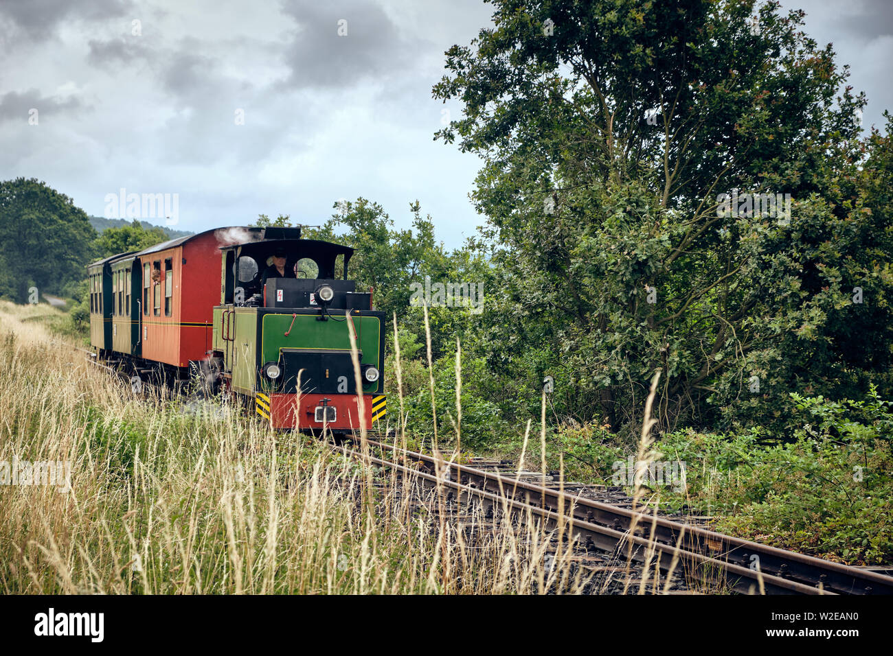 Die Dampfkleinbahn "Emma" Auf Dem Weg Von Bad Orb Durch Die Schöne ...