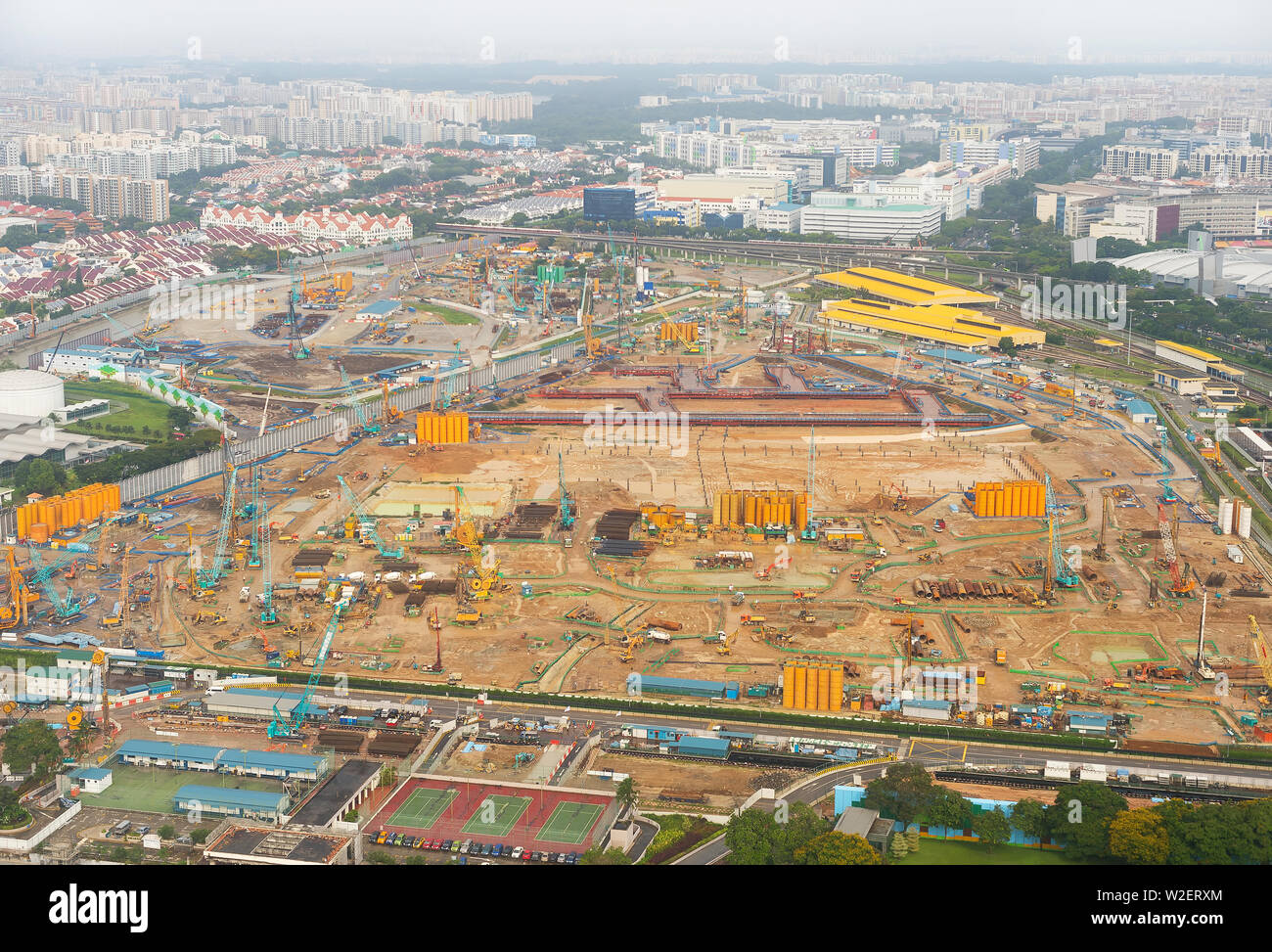 Luftaufnahme von Bau industrie Website von Singapur in den Tag Stockfoto
