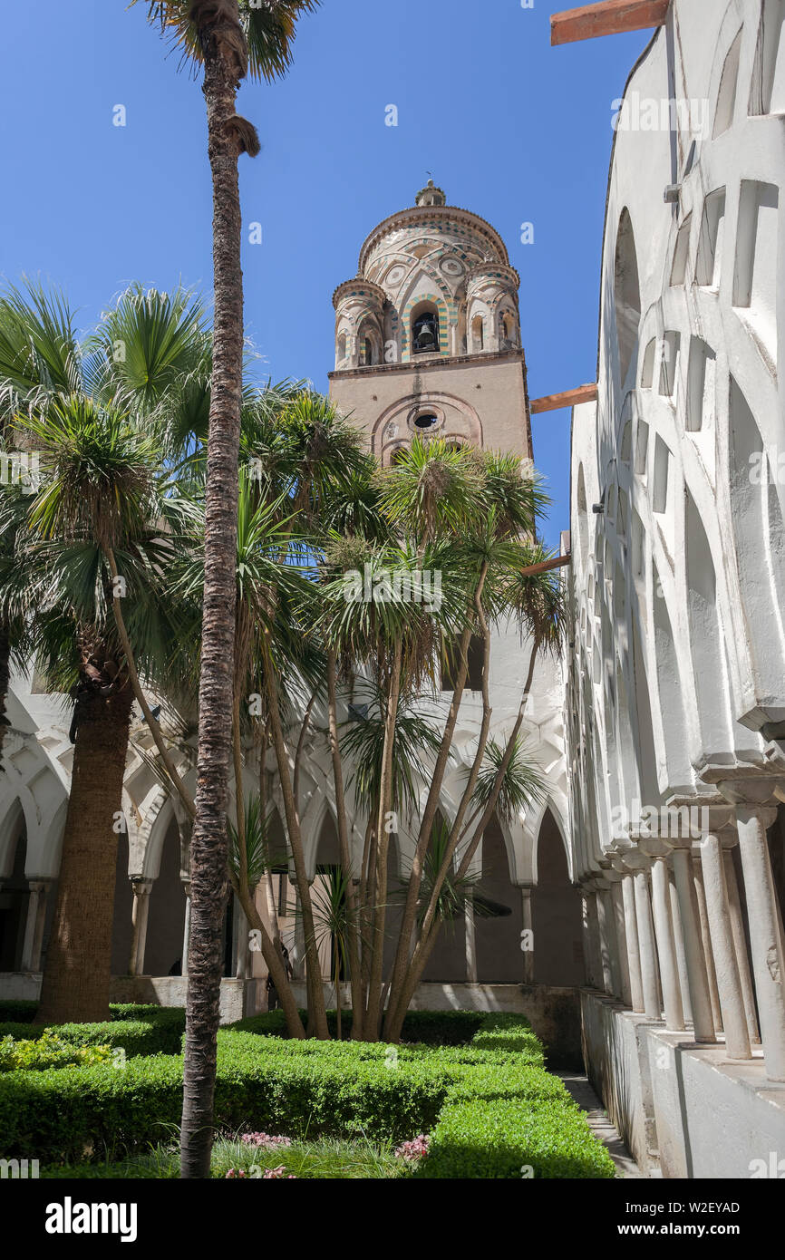 Chiostro del paradiso amalfi Fotos und Bildmaterial in hoher