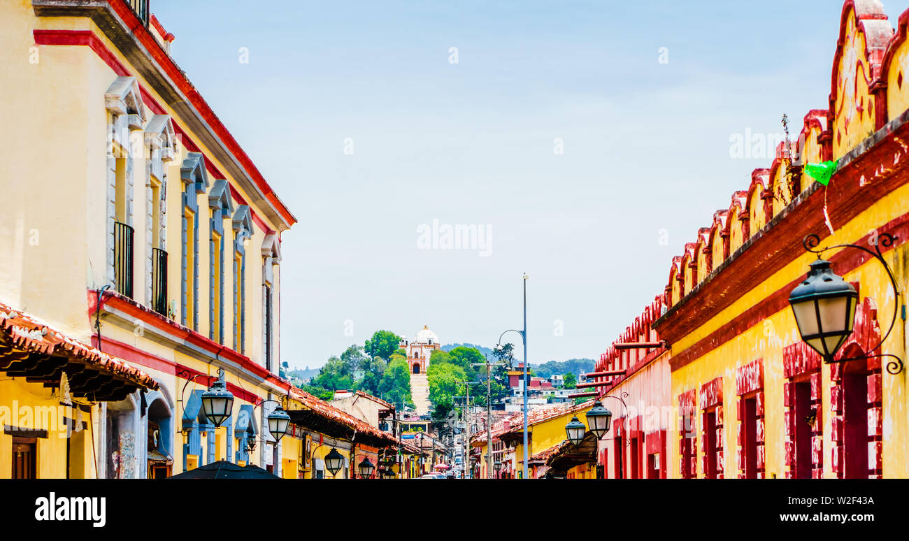 Fußgängerzone und - San Cristobal de las Casas, Chiapas, Mexiko Stockfoto