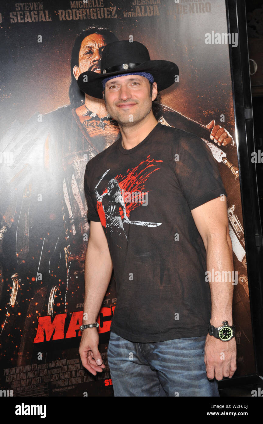 LOS ANGELES, Ca. 25. August 2010: Regisseur Robert Rodriguez an der Los Angeles Premiere seines neuen Films 'Machete' im Orpheum Theater. © 2010 Paul Smith/Featureflash Stockfoto
