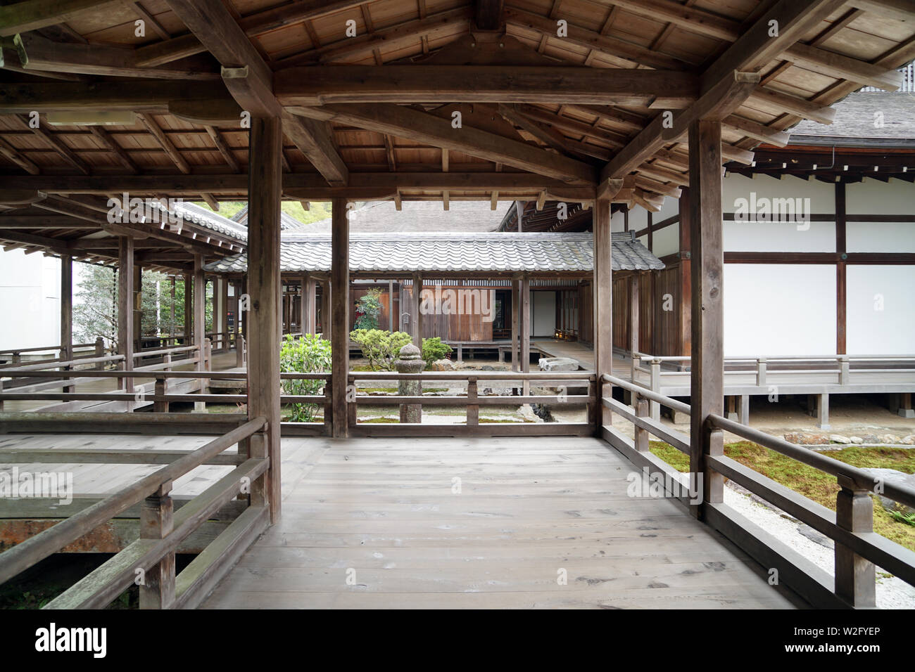 Durchgang an Hojo Garten, Nanzenji Temple, Kyoto, Japan Stockfoto