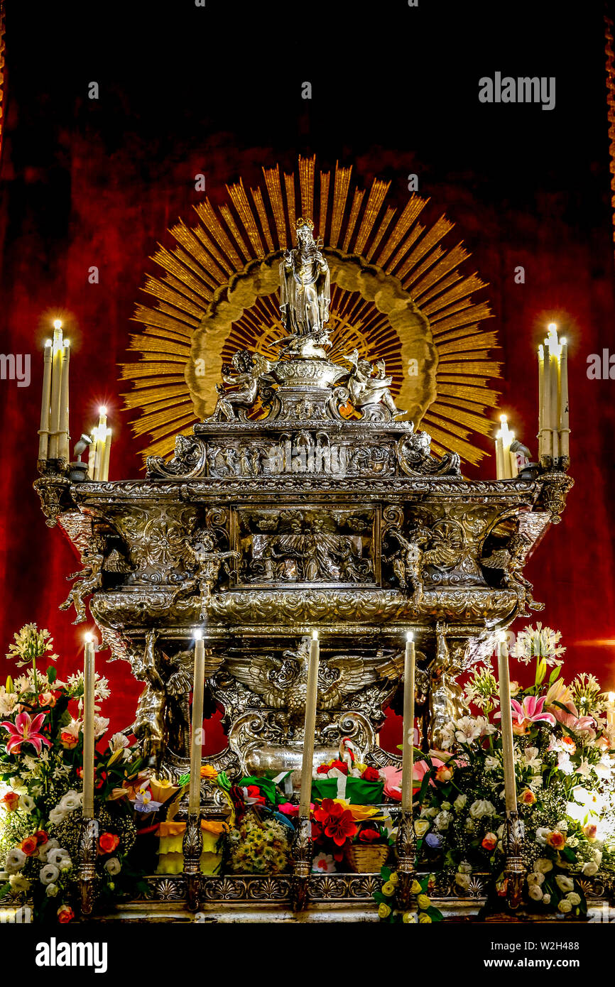Unsere Liebe Frau von Kathedrale, Palermo, Sizilien, Italien. Solid Silver Altar. Stockfoto