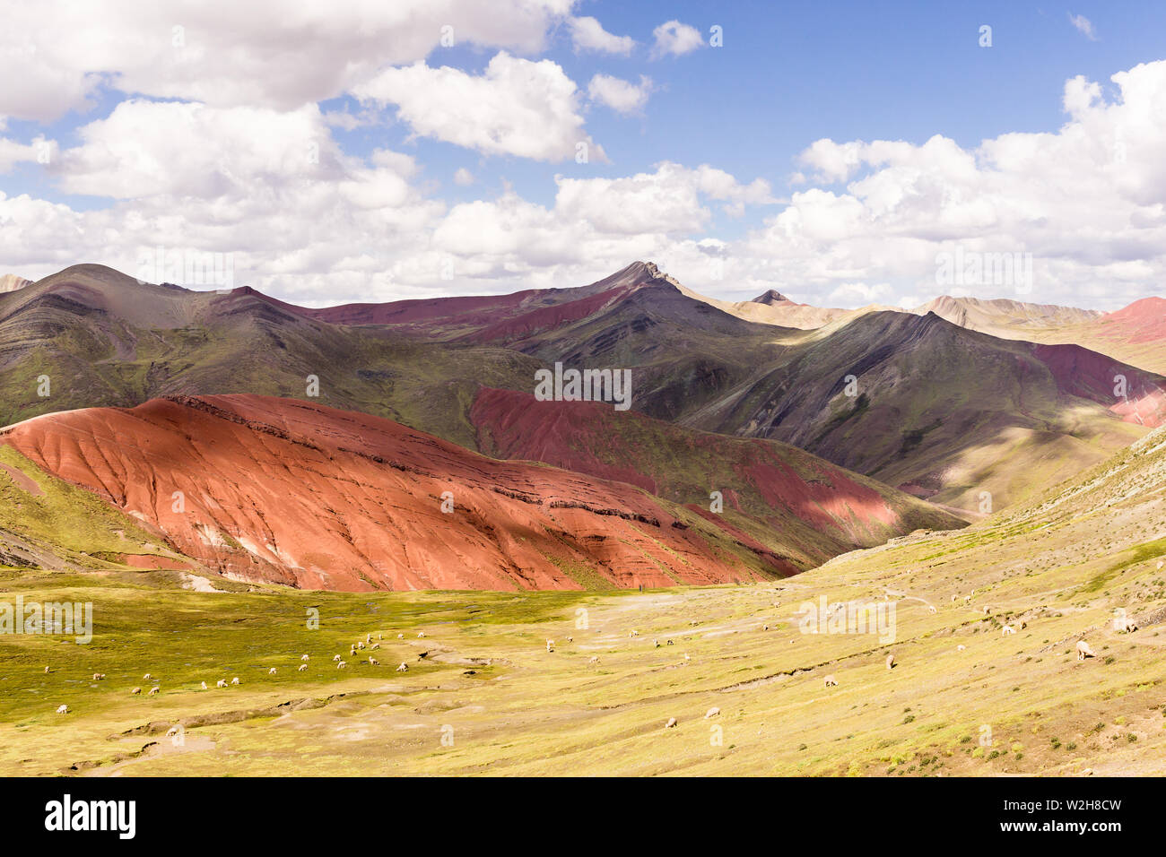 Peru Palccoyo Berg (alternative Rainbow Berg) - Bunte Hänge des Palccoyo Berg in Peru, Südamerika. Stockfoto