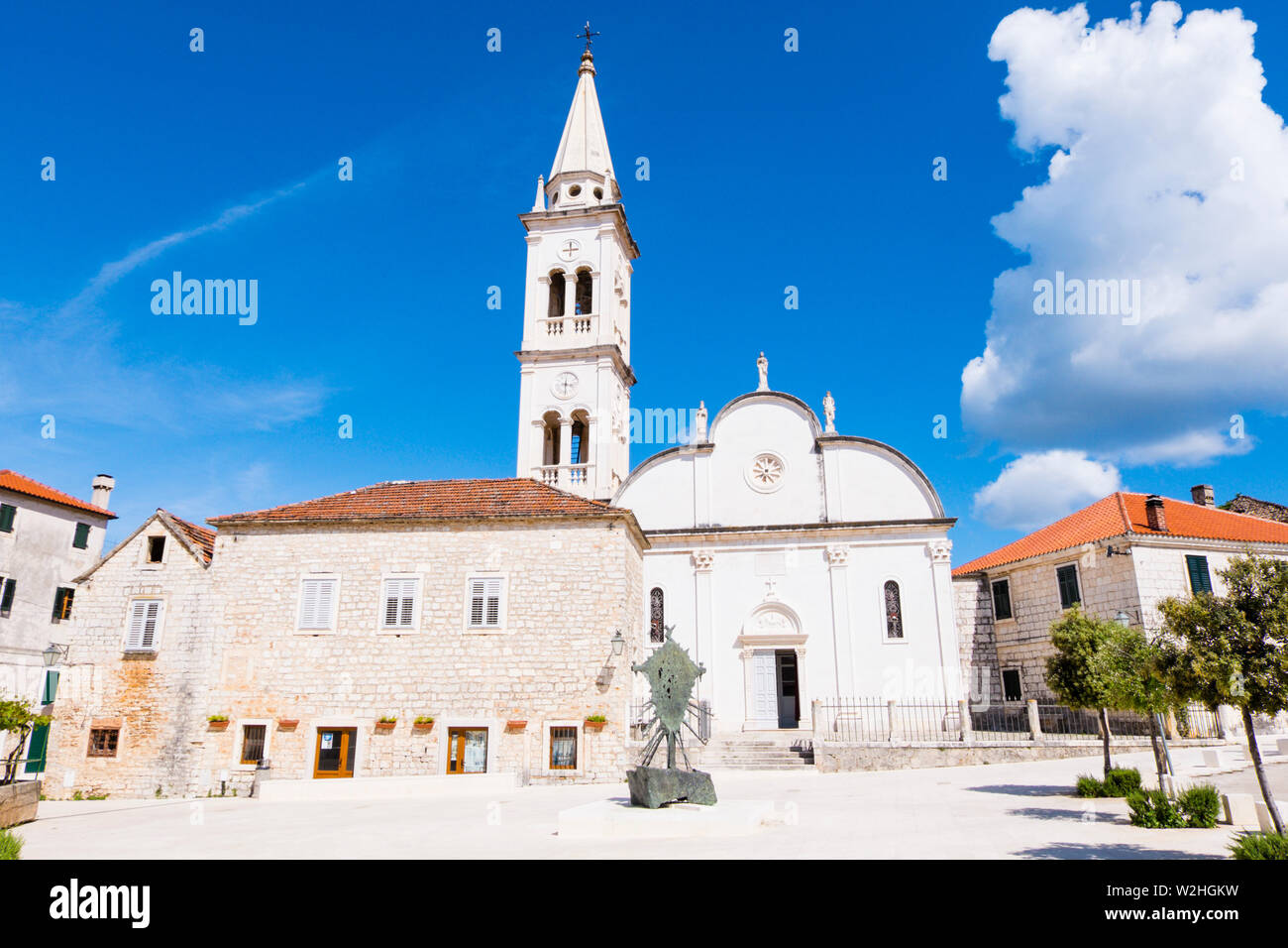Crkva Marijinog Uznesenja, Kirche Maria Himmelfahrt, Jelsa, Hvar, Dalmatien, Kroatien Stockfoto