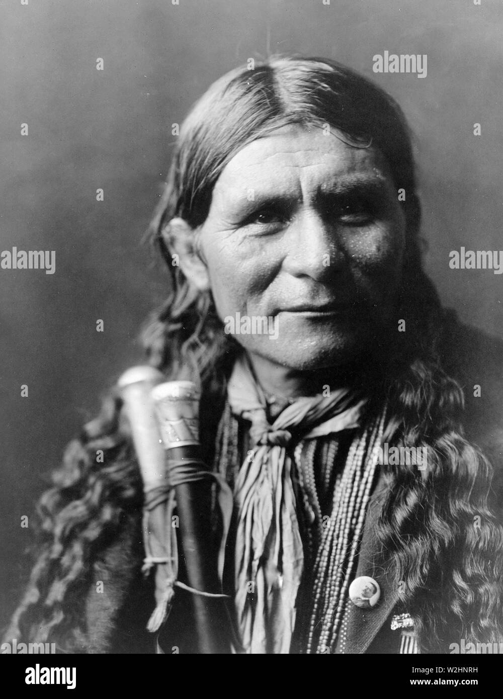 Edward S. Curtis Native American Indians - Oyegi-a Ye (Frost), ein Tewa Pueblo Indian, Porträt Ca. 1905 Stockfoto