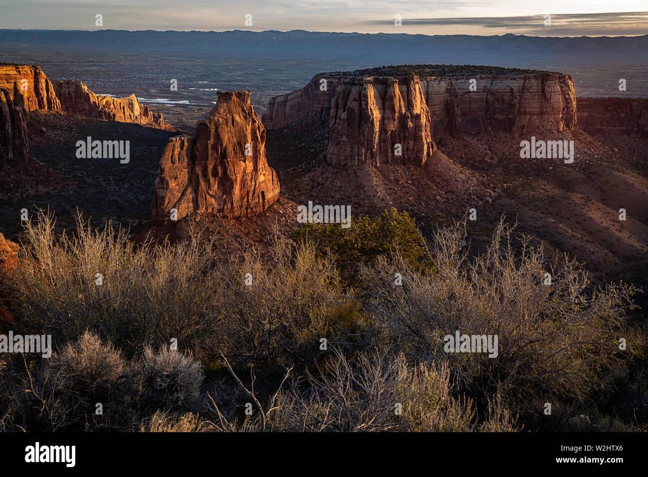 Sonnenaufgang am Grand View übersehen in Colorado National Monument in Grand Junction Colorado Stockfoto