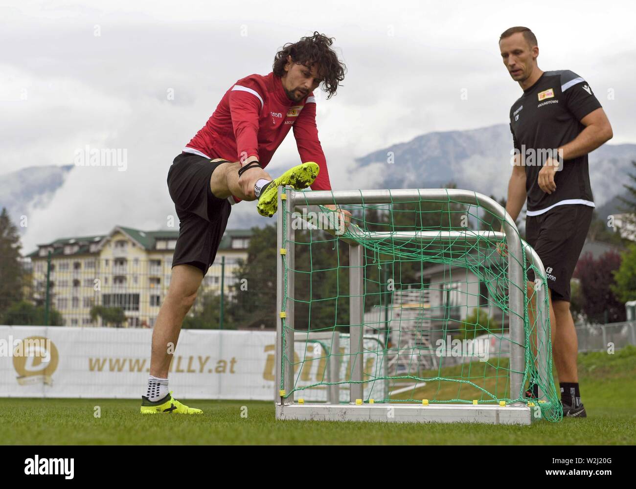 Windischgarsten, Österreich. 09 Juli, 2019. 1. Fussballbundesliga, 1.FC Union Berlin, Trainingslager: Neven Subotic (l) und Rehabilitation Trainer Christoph Busse. Quelle: Matthias Koch/dpa/Alamy leben Nachrichten Stockfoto