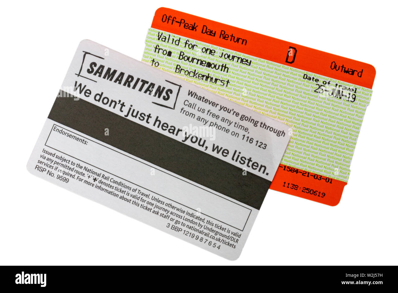 Samariter Wir lassen Sie nicht nur hören, wir hören - Informationen auf der Rückseite der Bahn Fahrkarte - was auch immer Sie durch rufen Sie uns jederzeit gehen Stockfoto