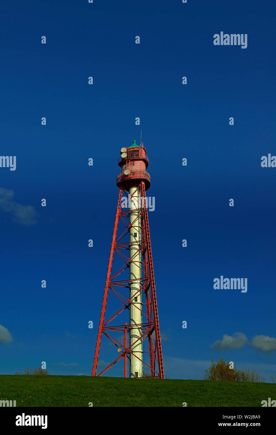 Krummhorn, Niedersachsen/Deutschland - am 30. April 2013: campen Leuchtturm gebaut 1889; mit einer Höhe von 65,3 m der höchste Leuchtturm ist Deutschland Stockfoto