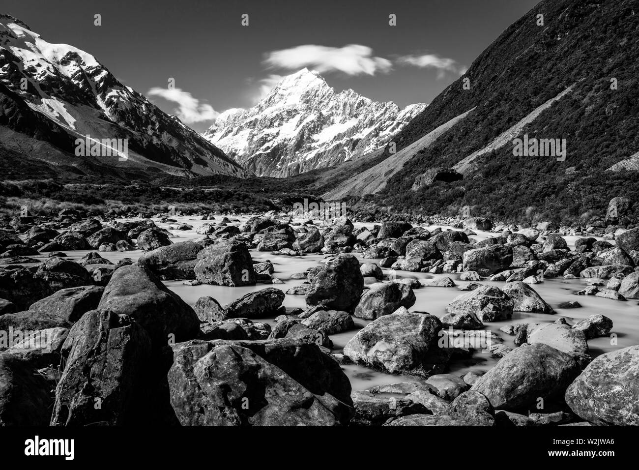 Ein Blick auf den Mount Cook von der Hooker Valley Track, Aoraki/Mt Cook National Park, South Island, Neuseeland Stockfoto