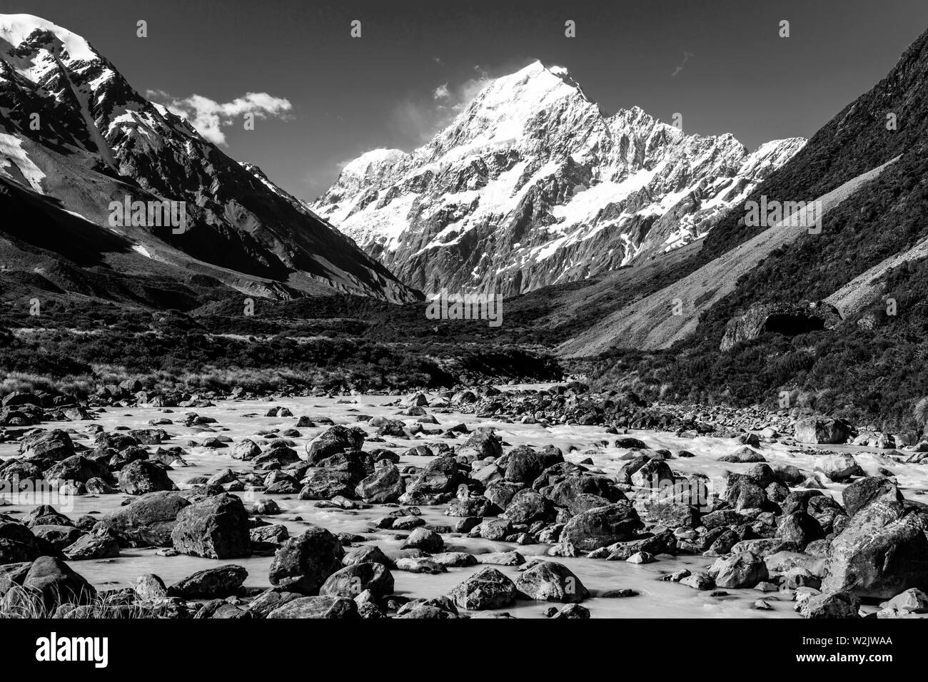 Ein Blick auf den Mount Cook von der Hooker Valley Track, Aoraki/Mt Cook National Park, South Island, Neuseeland Stockfoto