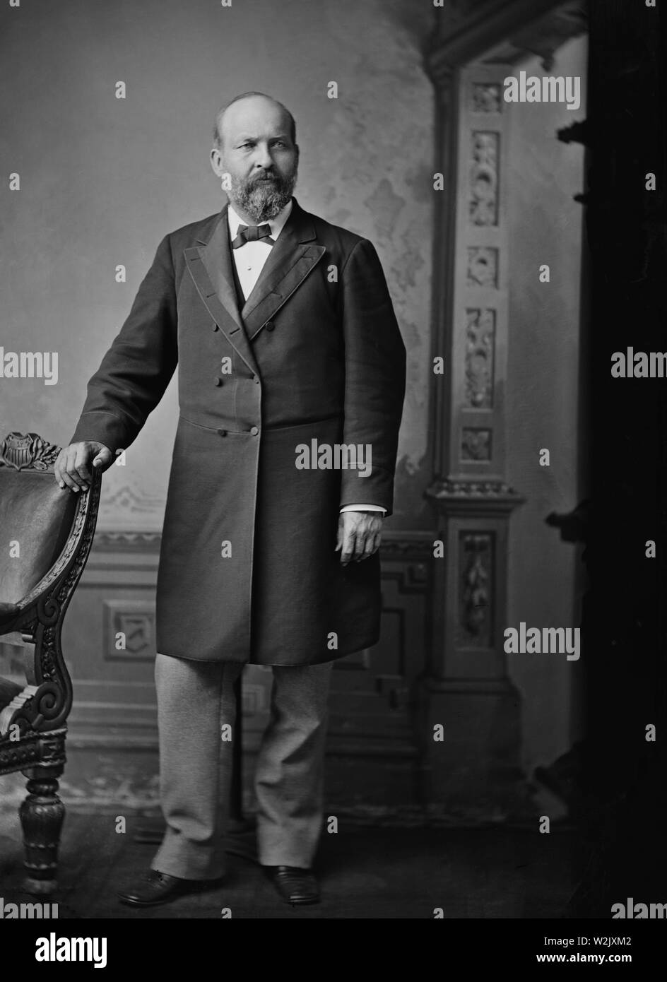 James A. Garfield (1831-81), 20. Präsident der Vereinigten Staaten, in voller Länge Porträt, Mathew B. Brady, Brady-Handy Sammlung, 1870-80 Stockfoto