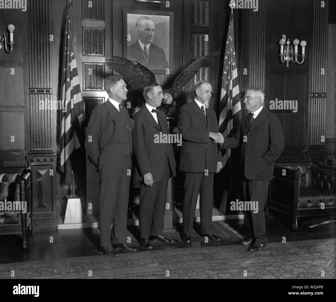 James R. Garfield, W.L. Fisher, Hubert, J.B. Payne, in voller Länge Porträt, Washington DC, USA, National Photo Unternehmen 1925 Stockfoto