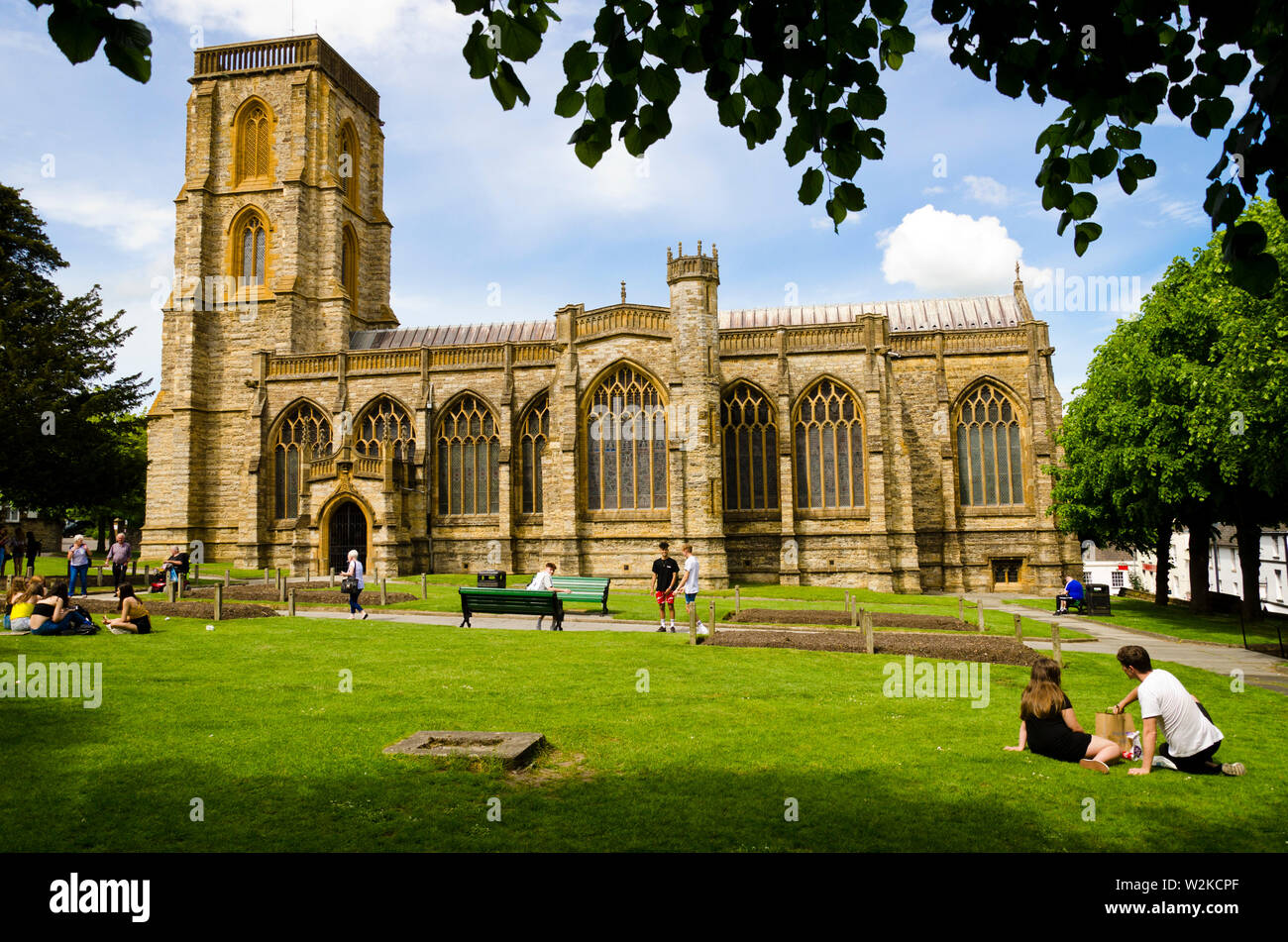 Die Kirche des Heiligen Johannes der Täufer in Yeovil, Somerset, England wurde im späten 14. Jahrhundert erbaut und wurde benannt als Grade ich denkmalgeschützten Gebäude Stockfoto