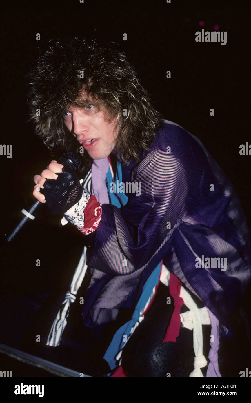BON JOVI UNS rock Gruppe mit Jon Bon Jovi April 26, 1984 Auf dem Forum in Los Angeles, Phpoto: Jeffrey Mayer Stockfoto