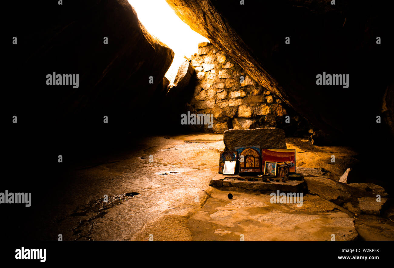 Höhle - Ramayan, Chinthamani Höhle Stockfoto