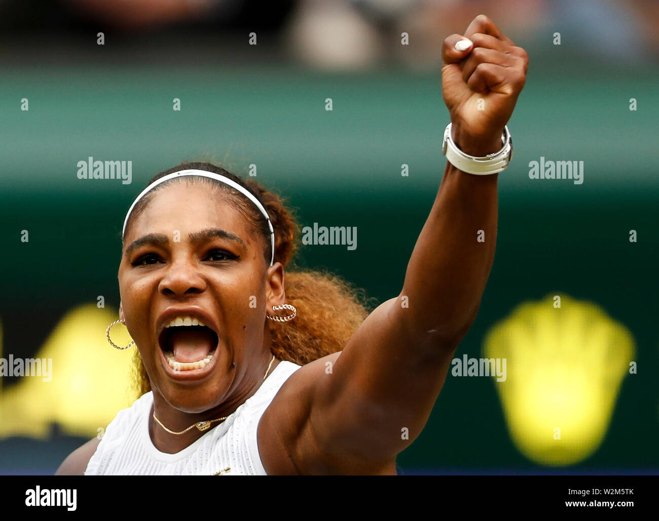 London, Großbritannien. 9. Juli 2019. Serena Williams aus den Vereinigten Staaten reagiert während der Frauen singles Viertelfinalegleichen mit ihrer Landsmännin Alison Riske am 2019 Wimbledon Tennis Championships in London, Großbritannien, am 9. Juli 2019. Credit: Han Yan/Xinhua/Alamy leben Nachrichten Stockfoto