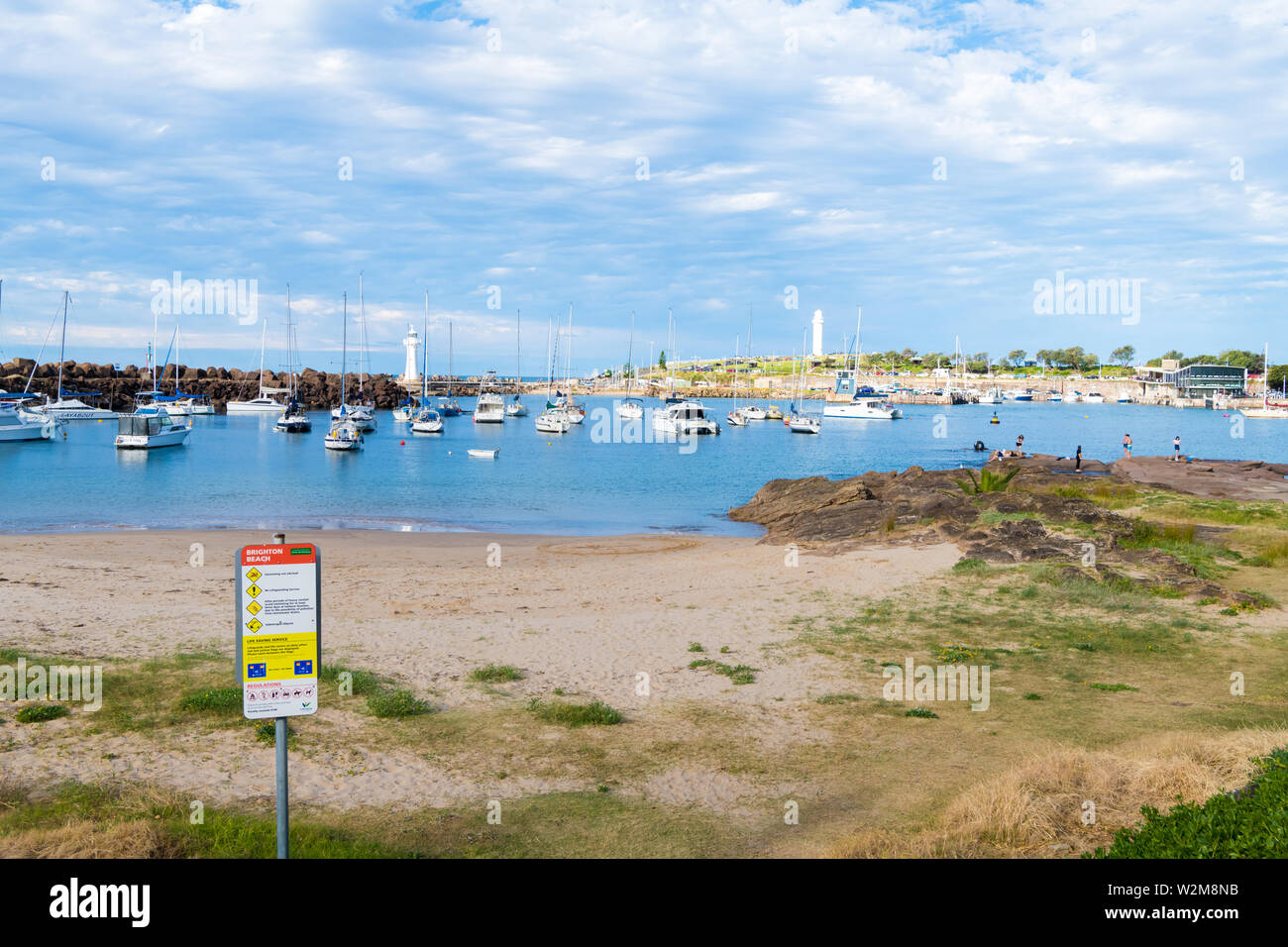 Wollongong, NSW, Australia-June 10, 2019: Blick über Brighton Beach in Wollongong, der drittgrößten Stadt von NSW, zum Fallschirmspringen bekannt, Galerien, Museum Stockfoto