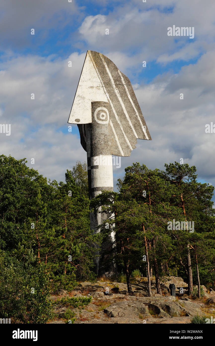 Kristinehamn, Schweden - Juli 5, 2019: Die 15 m hohe konkrete Picasso Skulptur Wahrzeichen wurde im Juni 25 eröffnet, 1965 und liegt an der Valo Bucht in Stockfoto
