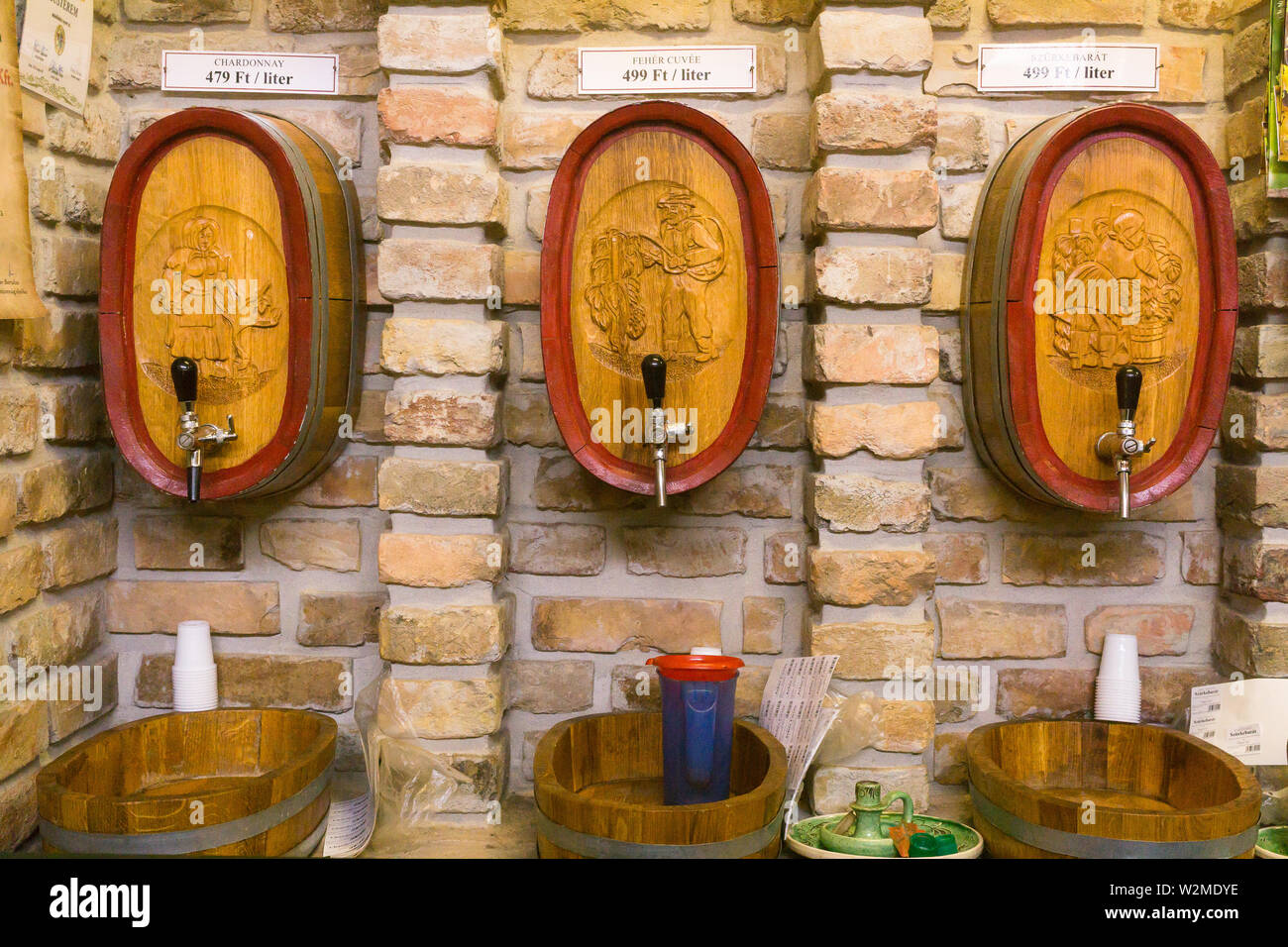 Wein auf Rakoczi ter Markt in Budapest, Ungarn. Stockfoto