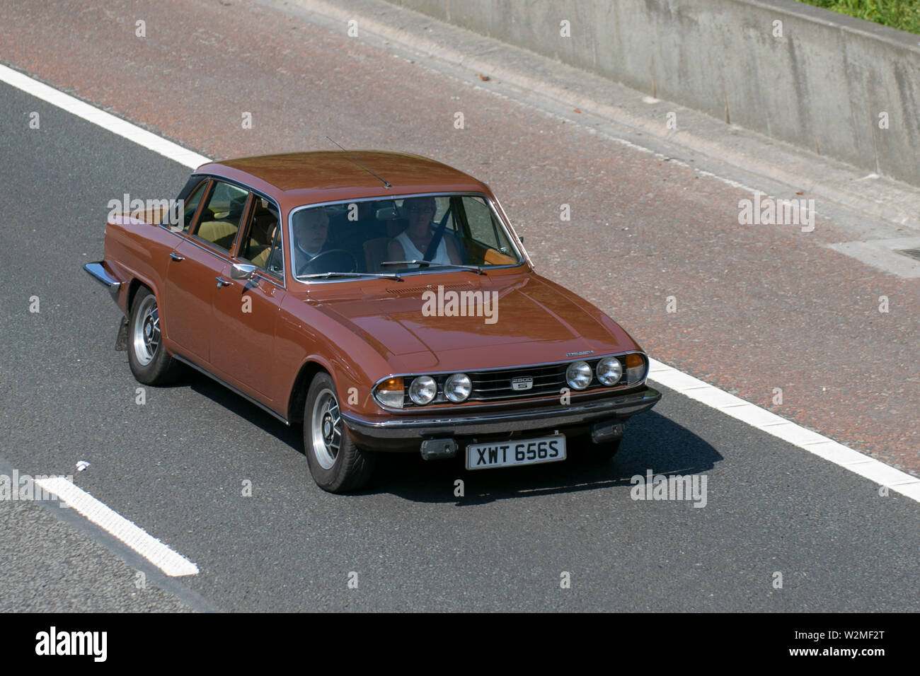 1978 70s Triumph 2500 S Brown 2500 S 2498cc Benziner; Motorsportklassiker, historiker, Oldtimer-Motoren und Sammlerstücke; Leighton Hall Transport Show, Autos & Oldtimer-Fahrzeuge von gestern auf der Autobahn M6 bei Lancaster, Großbritannien Stockfoto