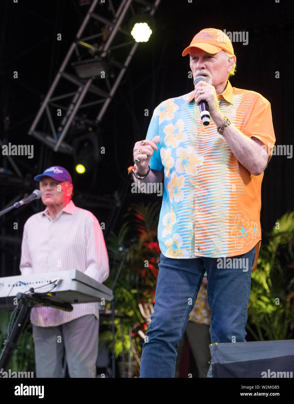 Mike Love und Bruce Johnston von den Beach Boys im Cornbury Music Festival, Oxford, UK. Juli 7, 2019 Stockfoto