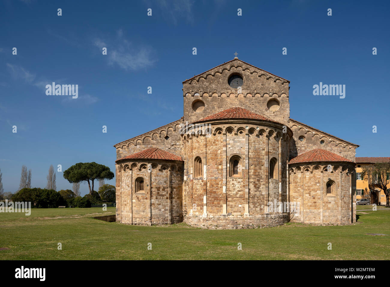San Piero a Grado bei Pisa, Basilika aus dem 10. Jahrhundert, Chorapsiden von Osten. Stockfoto