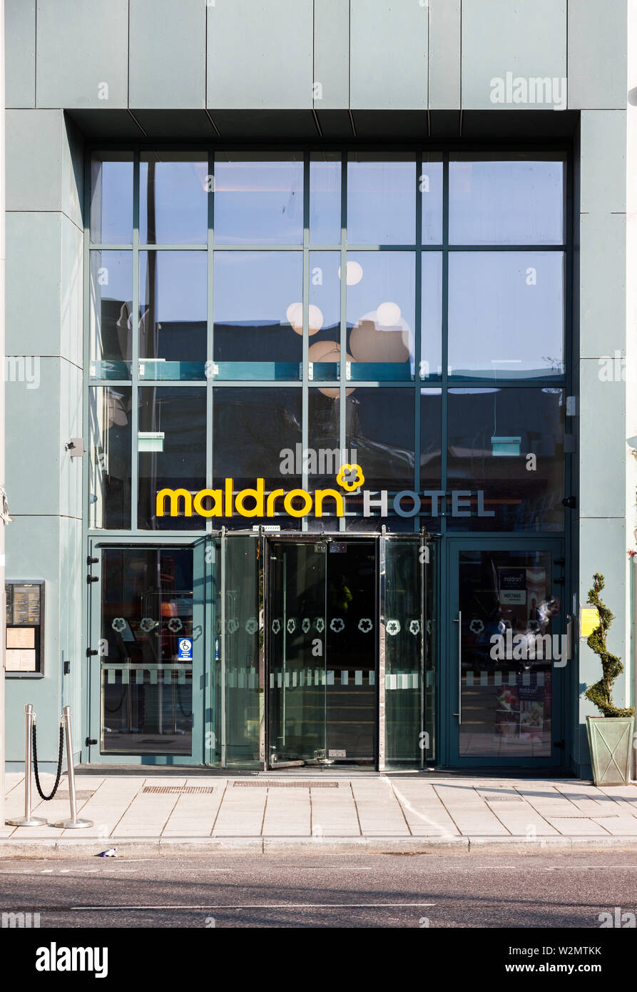 Die Stadt Cork, Cork, Irland. 05. April 2019. Fassade des Maldron Hotel auf der South Mall, Cork, Irland. Stockfoto