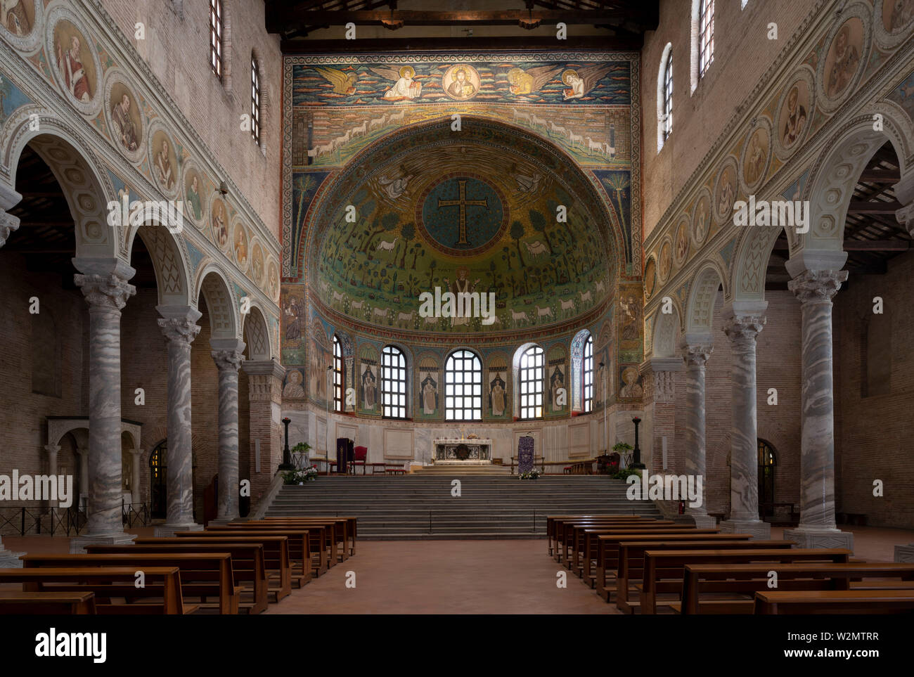 Basilica di sant apollinare in classe Fotos und Bildmaterial in hoher