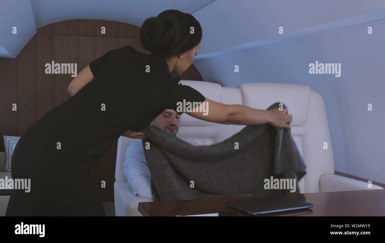 Schlafen im Privatjet. Stockfoto