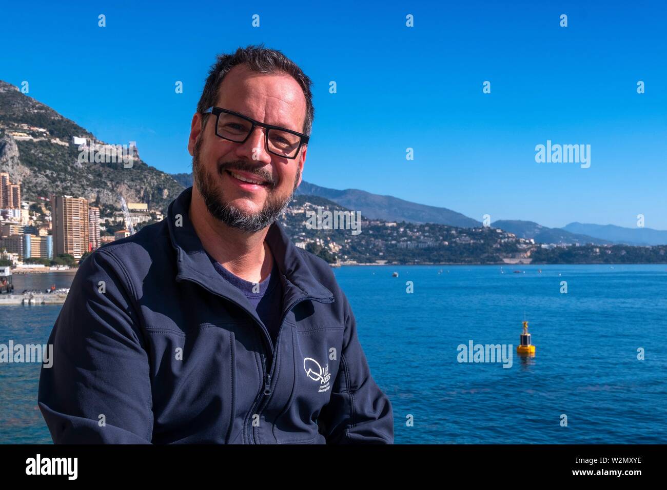 Monaco - Herr Thomas Folegot von 'Quiet-Oceans' auf eine Website, wo einer seiner Boué steht, in Monte Carlo. Stockfoto