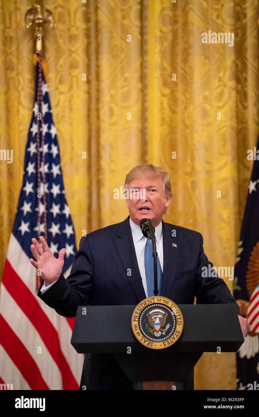 Us-Präsident Donald Trump liefert Erläuterungen über die Führung im East Room des Weißen Hauses Juli 8, 2019 in Washington, DC. Stockfoto