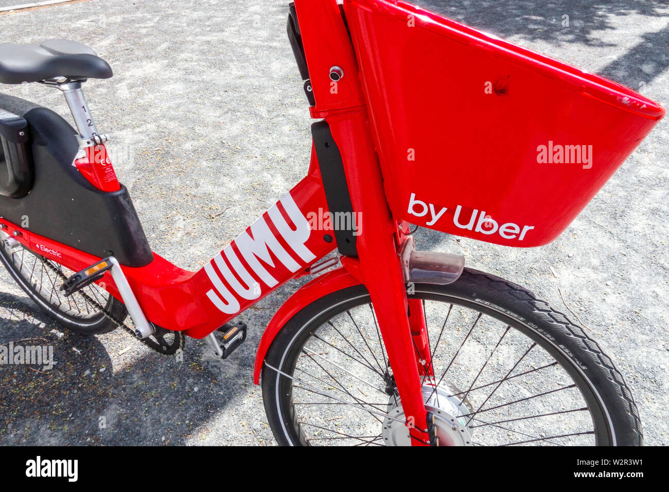 Berlin mieten Fahrrad von uber Deutschland Stockfoto