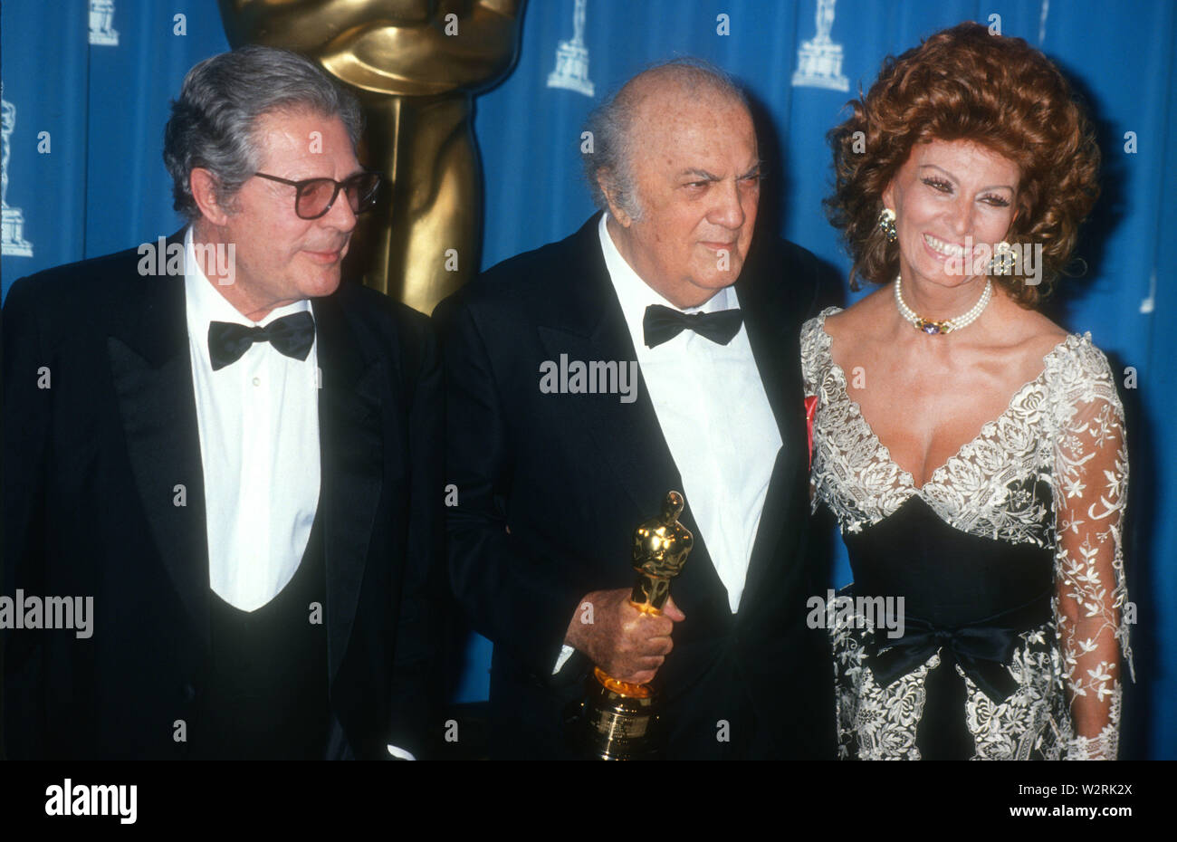 Marcello Mastroianni Sophia Loren Federico Fellini 1993 Foto von Michael Ferguson/CelebrityArchaeology.com Stockfoto