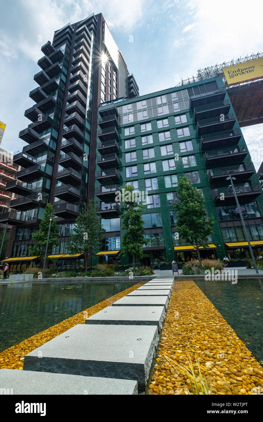 Apartment Gebäude bei Embassy Gärten, Nine Elms - LONDON Stockfoto