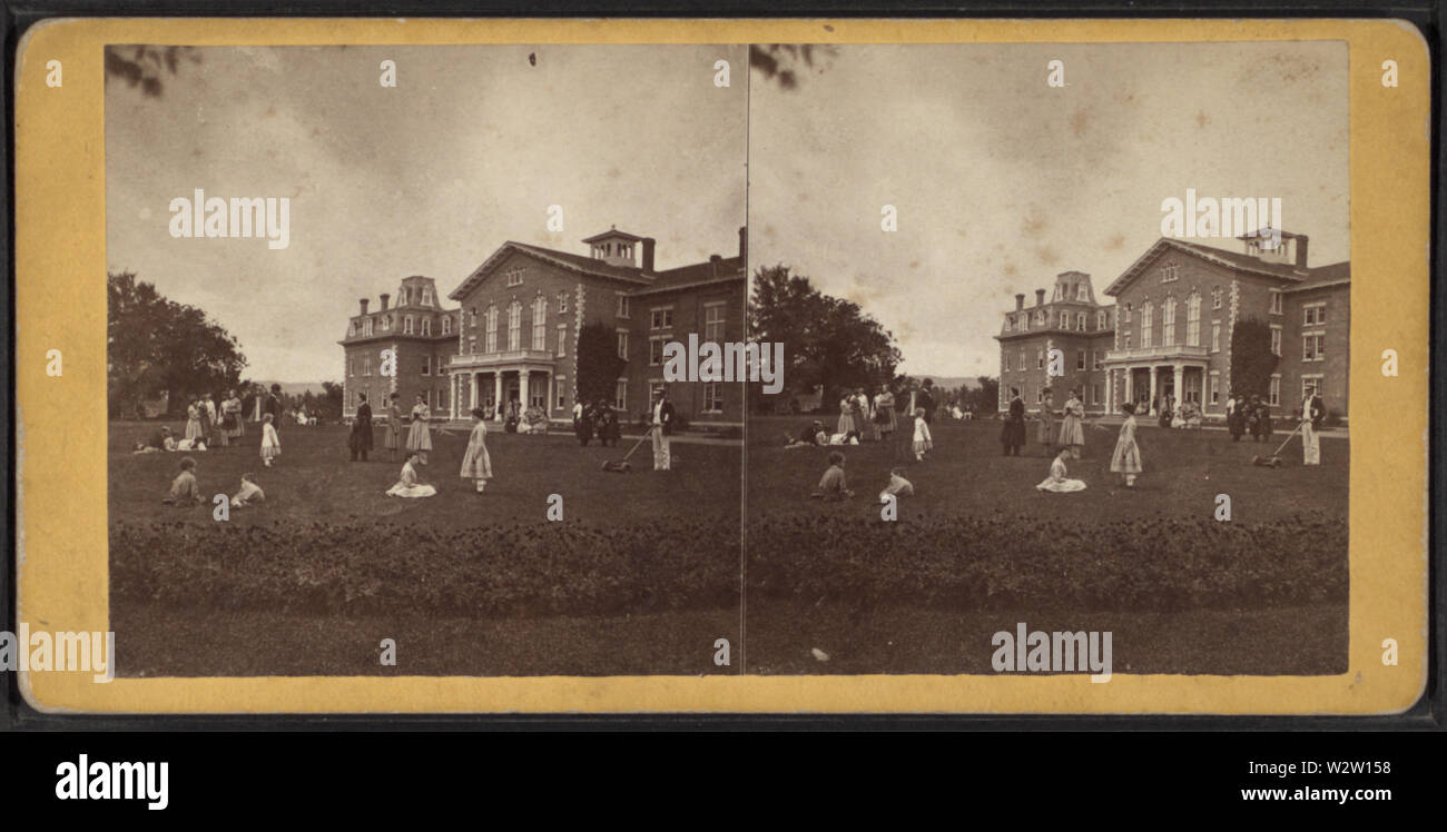 Vor dem Herrenhaus und Rasen, von Ranger & Austen Stockfoto