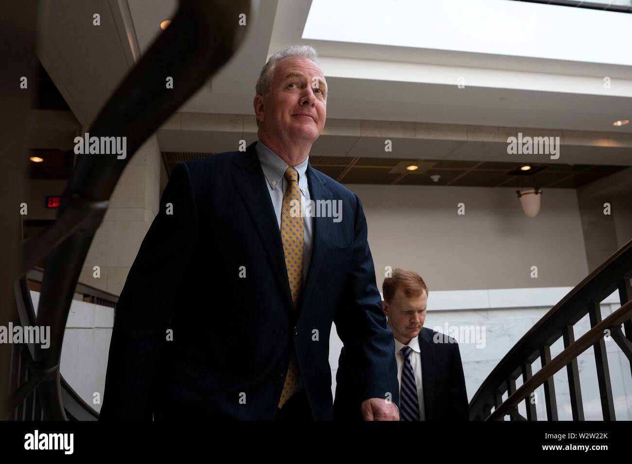 United States Senator Chris Van Hollen (Demokrat von Maryland) fährt eine geschlossene Tür Briefing auf amerikanischen Wahl Sicherheit auf dem Capitol Hill in Washington, DC, USA am 10. Juli 2019. Credit: Stefani Reynolds/CNP | Verwendung weltweit Stockfoto