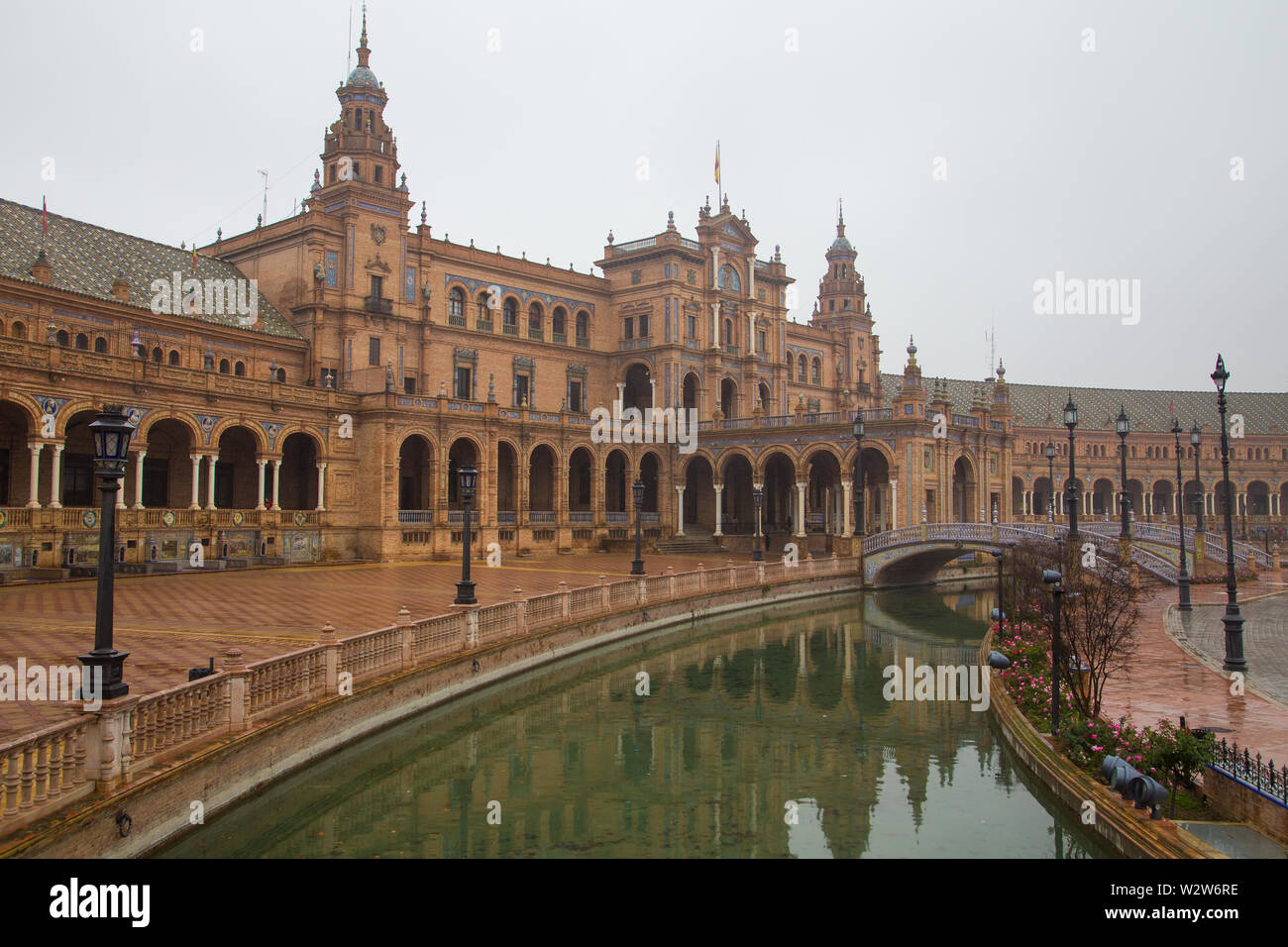 Plaza de Espana, Sevilla, an einem regnerischen Tag Stockfoto