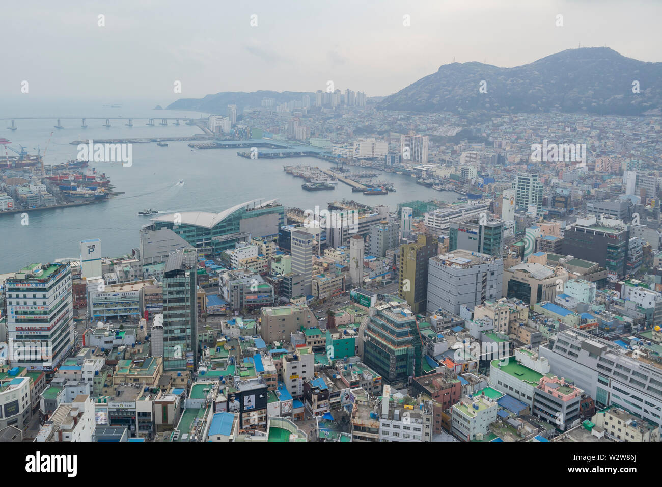 Busan, APR 2: Luftaufnahme der Busan Stadtbild von Busan Turm auf der Apr 2, 2014 in Busan, Südkorea Stockfoto