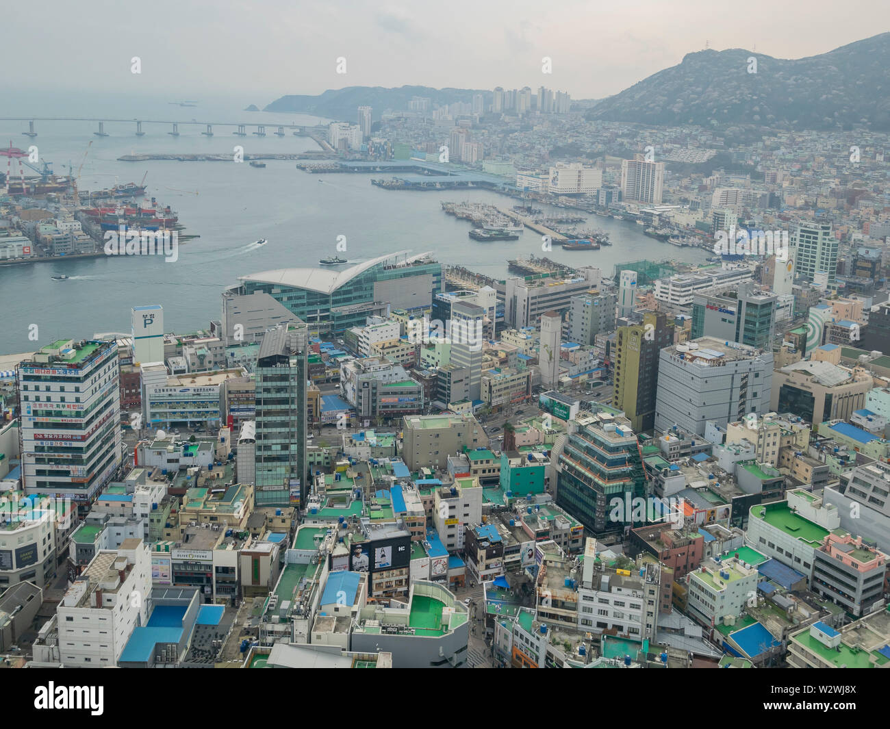 Busan, APR 2: Luftaufnahme der Busan Stadtbild von Busan Turm auf der Apr 2, 2014 in Busan, Südkorea Stockfoto