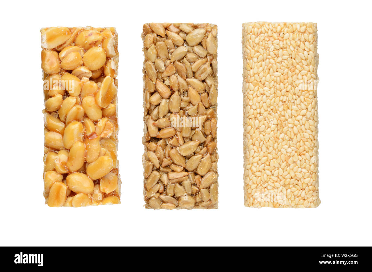 Peanut brittles auf weißem Hintergrund Stockfoto