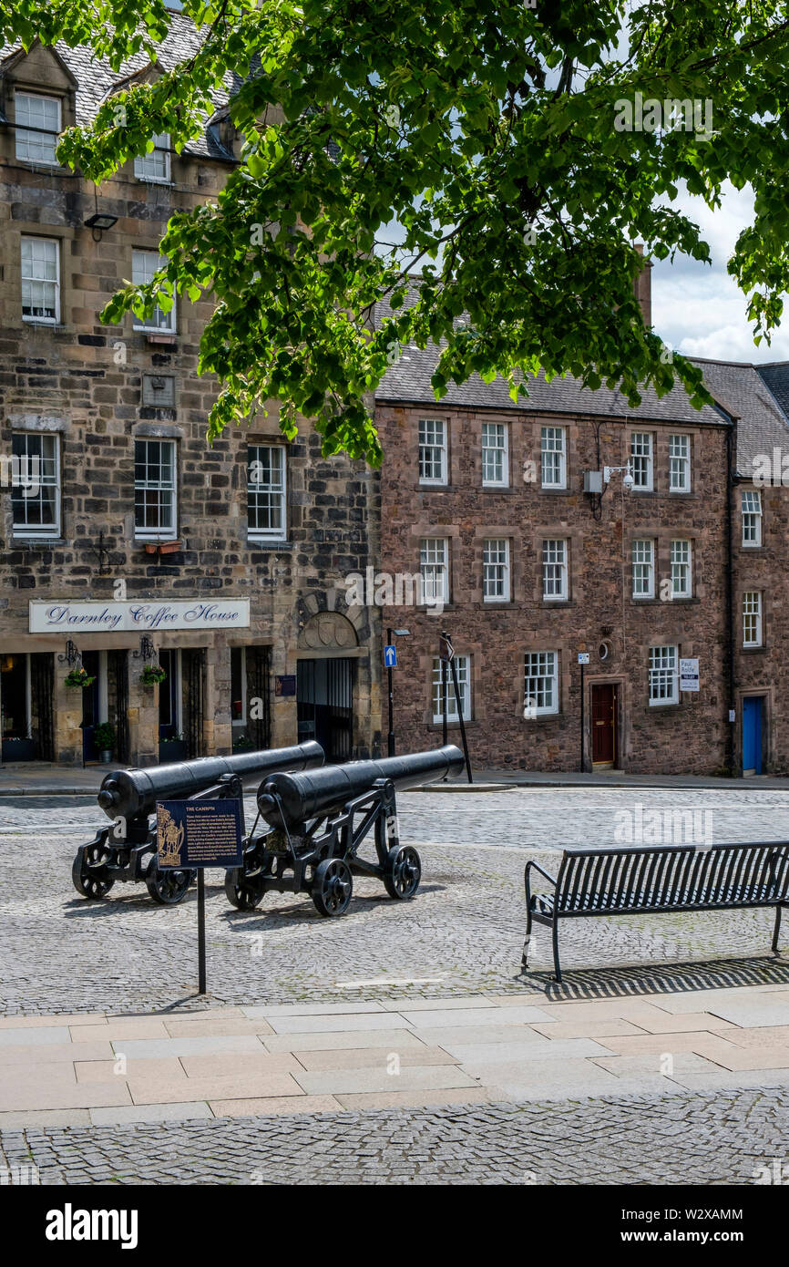 Feld Kanonen auf der Broad Street Stirling Stirlingshire Schottland Stockfoto