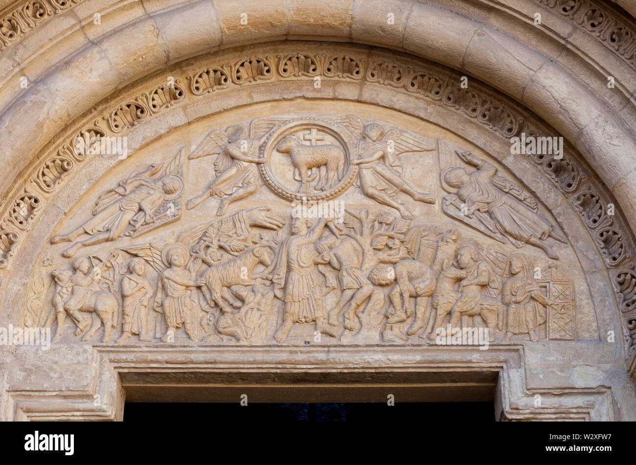 Die Basilika San Isidoro, Leon, Spanien. Opferung Isaaks an Lamm Tür Stockfoto