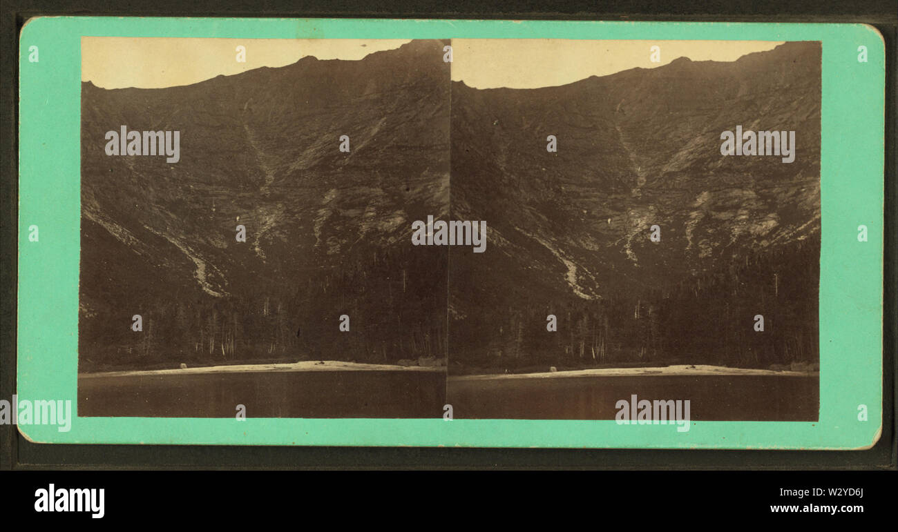 Denkmal Klippe, von der See, von Hinds, EIN L, fl 1870-1879 Stockfoto