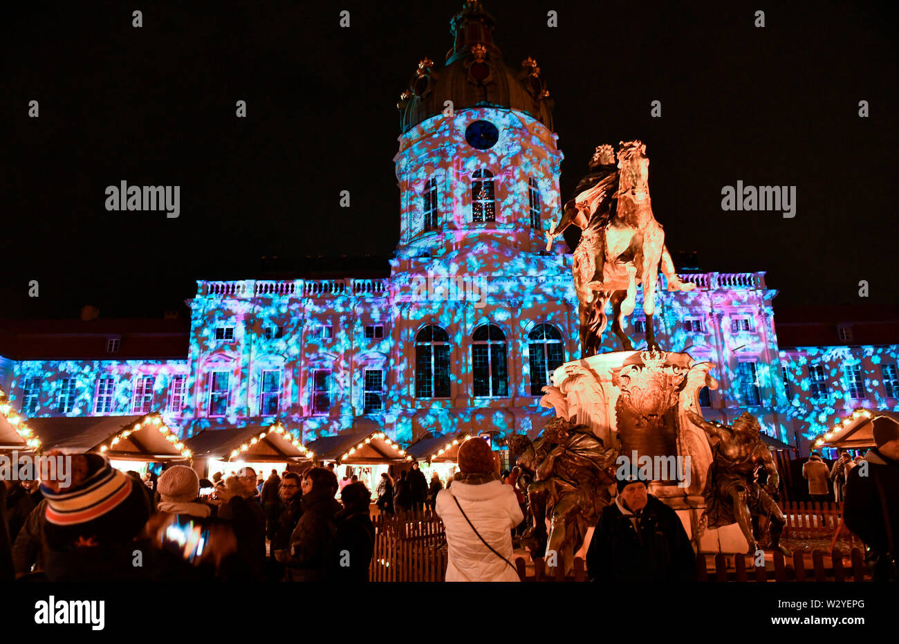 Weihnachtsmarkt, Charlottenburger Schloss, Charlottenburg, Berlin, Deutschland Stockfoto