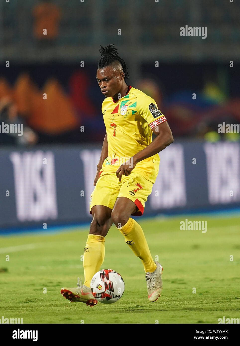 Juli 10, 2019 - Kairo, Senegal, Ägypten, Frankreich, 10. Juli 2019: David Djigla von Benin während der 2019 Afrika Cup der Nationen Übereinstimmung zwischen Senegal und Benin am 30. Juni Stadion in Kairo, Ägypten. Ulrik Pedersen/CSM. Stockfoto