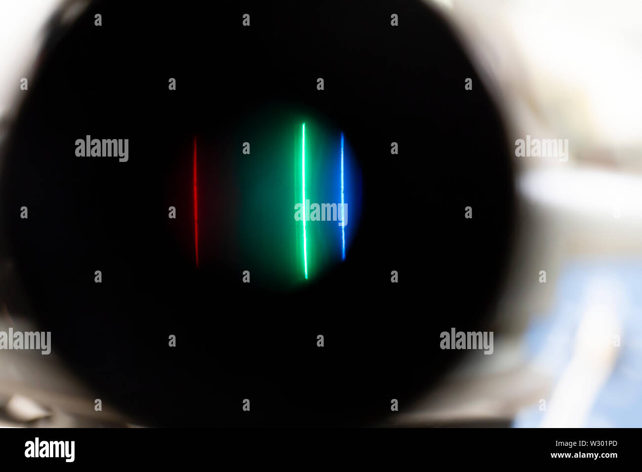 Cadmium Spektrallinien in Spektroskop Sucher Stockfoto