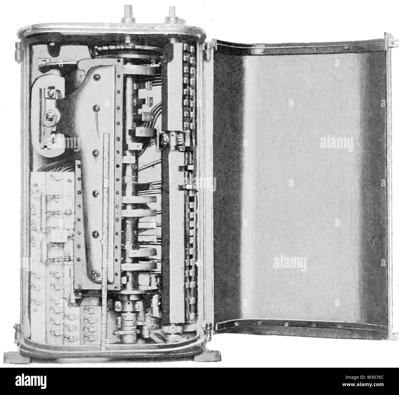 PSM V56 D0429 Innenraum einer elektrischen Bahn Auto Controller Stockfoto