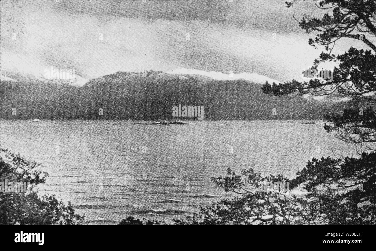 PSM V67 D088 Straße von Juan de Fuca und die Olympischen Berge im Hintergrund Stockfoto